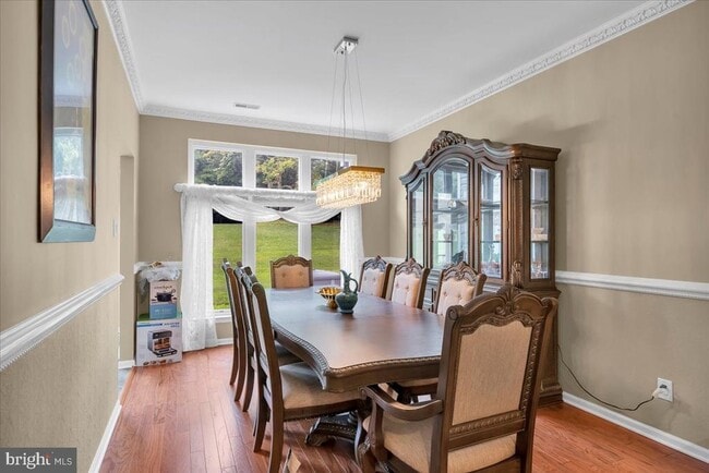 Photo - 1202 Champlain Dr
