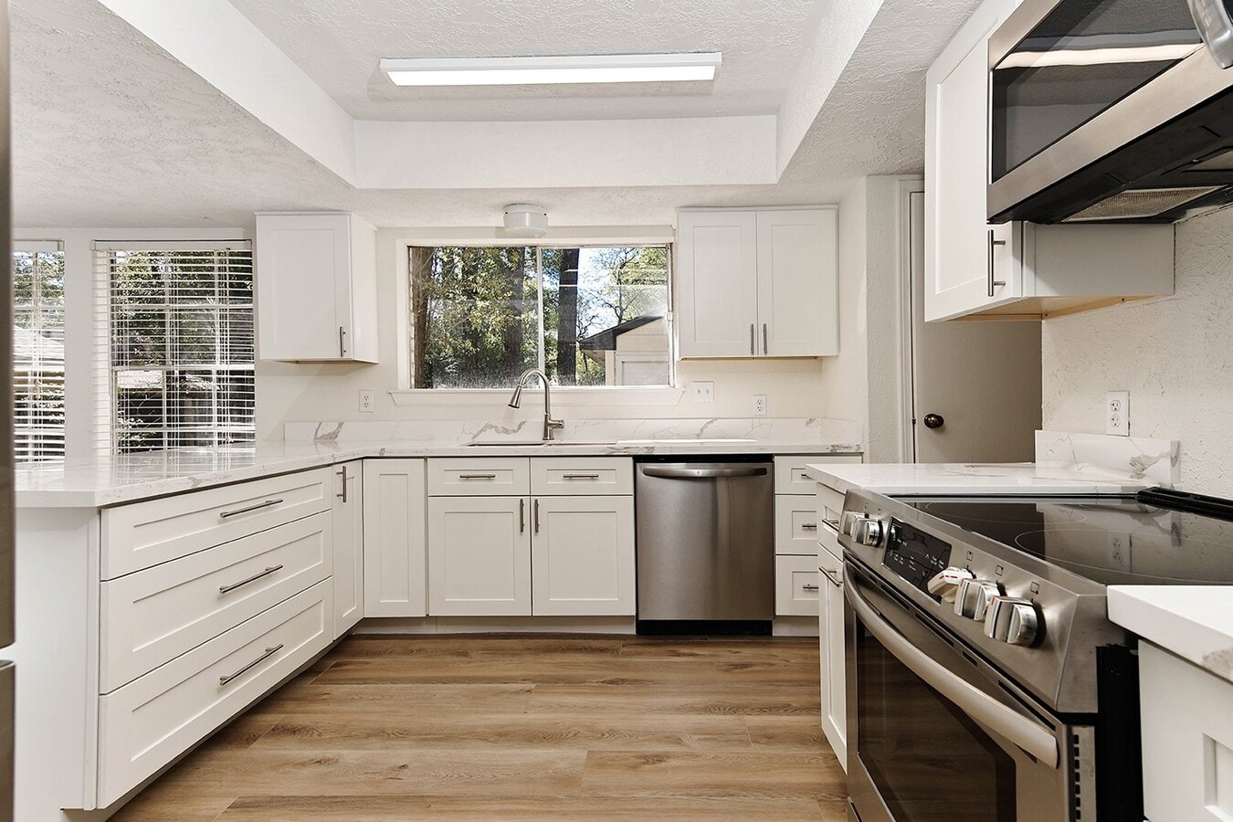 Photo - 35 Berryfrost Ln