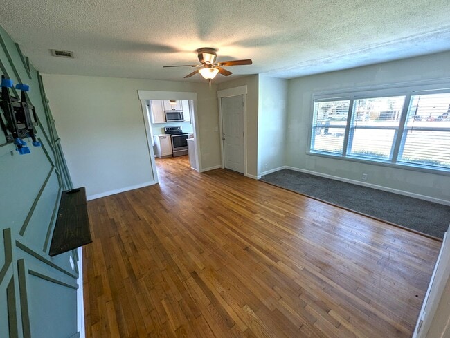 Photo - 114 Ridgewood Ave