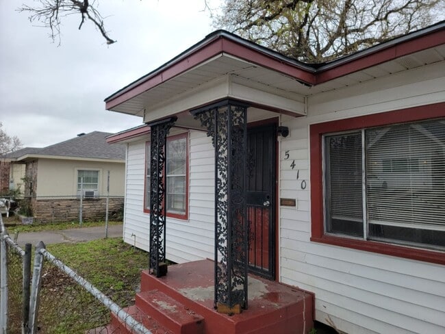 Building Photo - Charming 3 Bedroom Single Family in Houston
