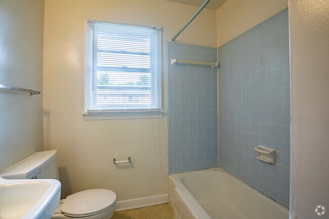 2BR, 1BA