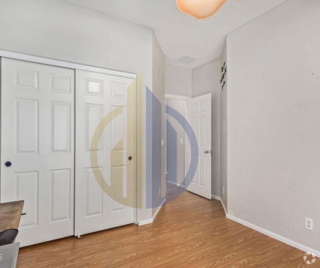 Building Photo - 697 W Oak Tree Ln Rental