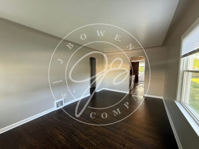 Photo - "Charming 2-Bedroom retreat in Toledo