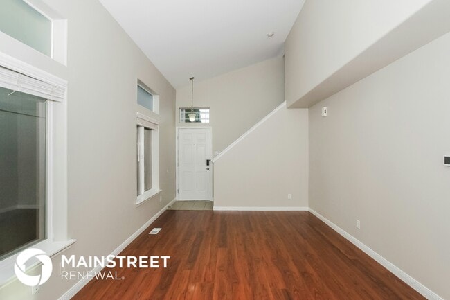 Photo - 9002 161st St E