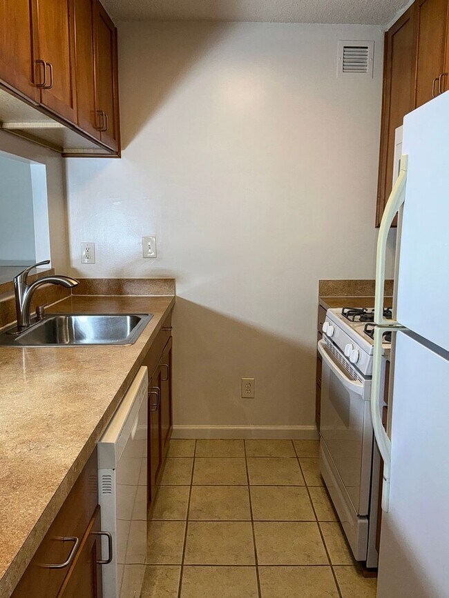 Photo - Renovated 1 BR, 1 BA, kitchen w/new appliances,