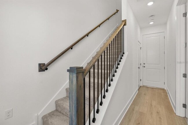 Photo - 15489 Hamlin Pk Dr