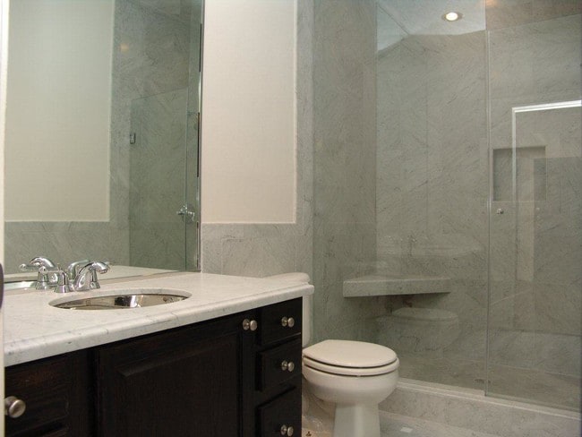 4903 Worth - SPANISH VILLAS - WREN Full Bath - SPANISH VILLAS