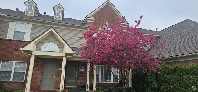 Building Photo - 27345 Hidden Oaks Dr Rental