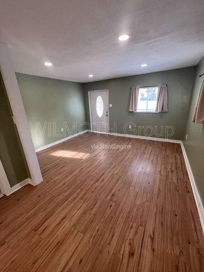 Photo - 2530 N Temple Ave