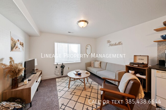 Photo - 126 W 570 N Unidad B