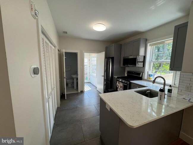 Building Photo - 205 Witherspoon St Unit 2 Rental
