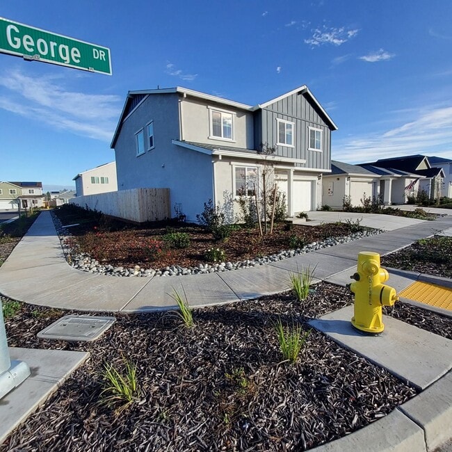 Photo - 2209 George Dr