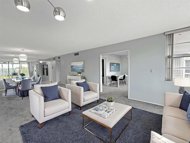 Photo - 535 Oaks Dr Unidad 504