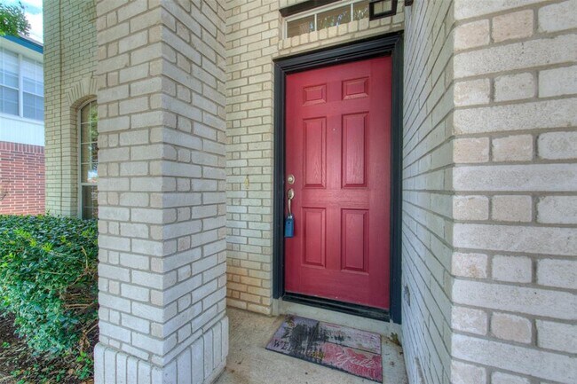 Photo - 16813 Luckenwald Dr