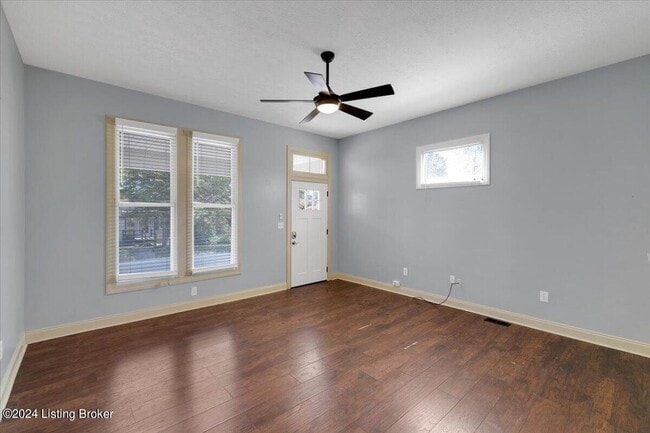 Photo - 1124 Rammers Ave