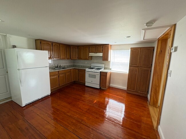 Photo - 65 Juliet Dr Unit Rear apartment