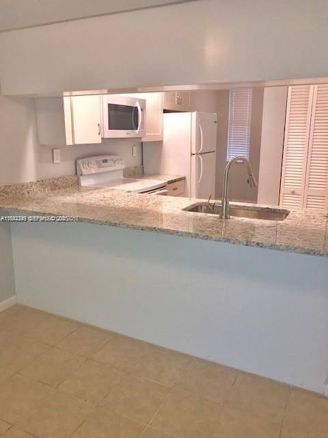 Photo - 6800 Cypress Rd Unit 407