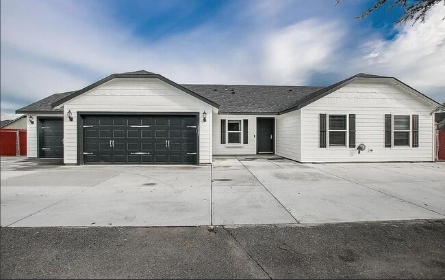 Photo - 1843 W 25th Ct