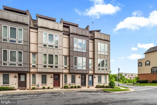 Photo - 1502 Trafalgar Ln Townhome