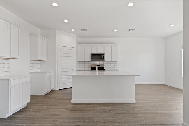 Photo - 12437 W Old Farm Dr
