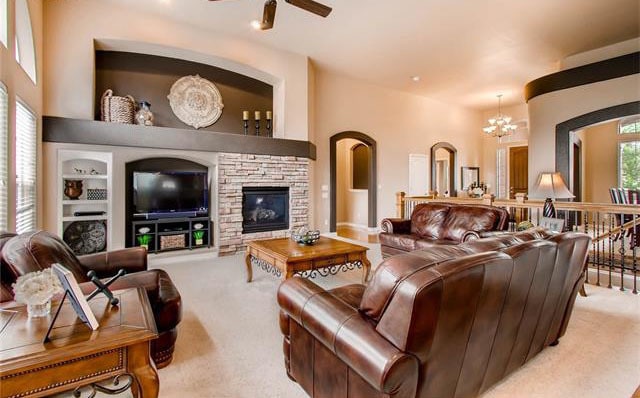 10013 Oak Knoll Terrace