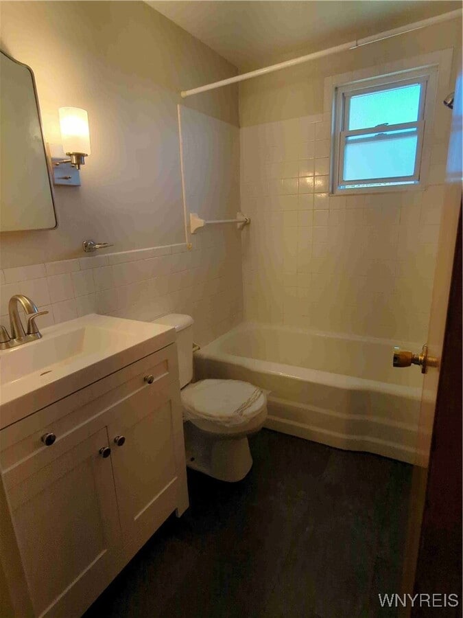 Photo - 105 Fernald Ave