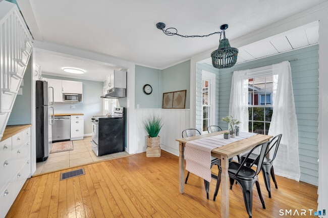 Photo - 109 Salt Island Rd