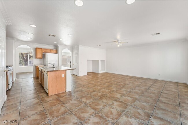 Building Photo - 5321 N Santa Fe Heights St Rental