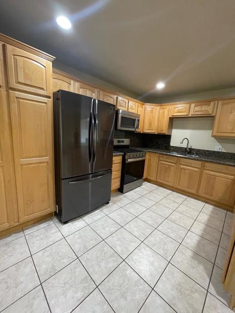 Photo - 176 Millan St