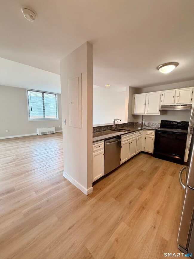 Photo - 49 Day St Unidad 301