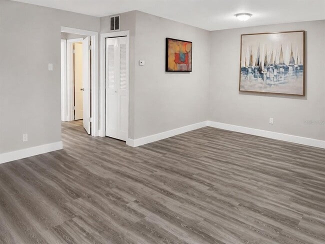Photo - 224 Afton Square Unit 201