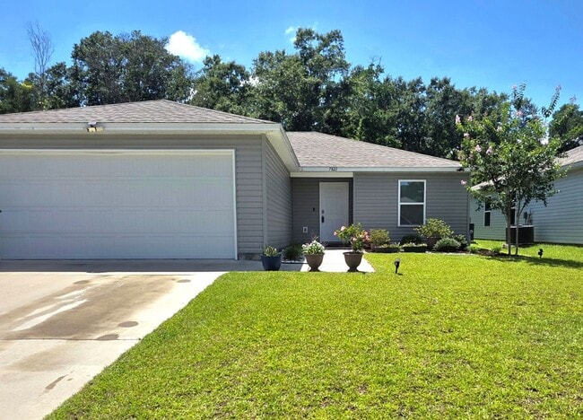 Building Photo - 7821 Maxton Rd