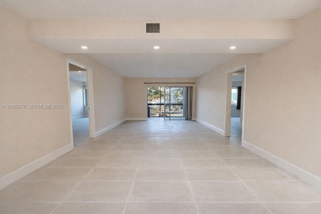 Photo - 731 N Pine Island Rd Unit 206