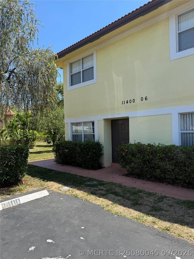 11400 NW 45th St