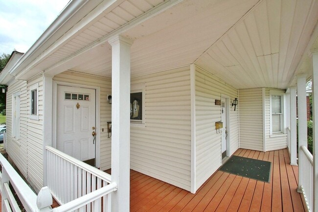 Photo - Elm/436 Unit A