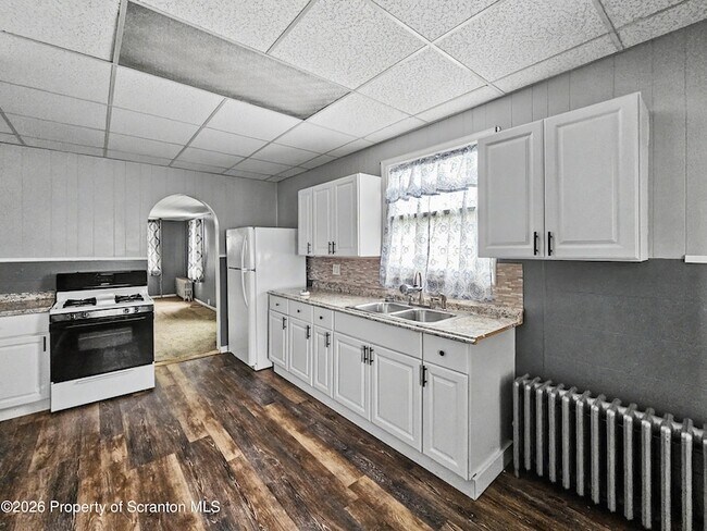 Photo - 176 Cherry St