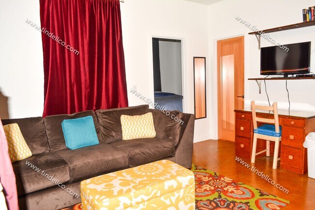 Photo - 4936 N Haight Ave Unidad ADU -  B