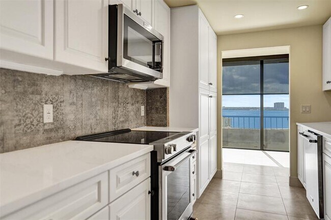 Photo - 5510 N Ocean Dr Unidad 15B