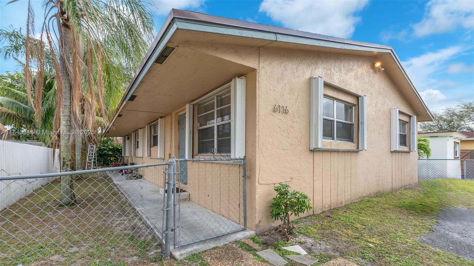 Photo - 6116 SW 39th St Apartment Unit B