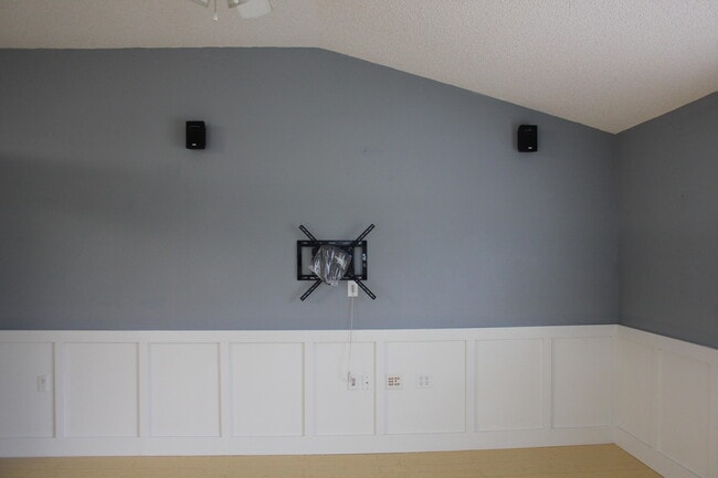 Photo - 6476 Sailport Cove