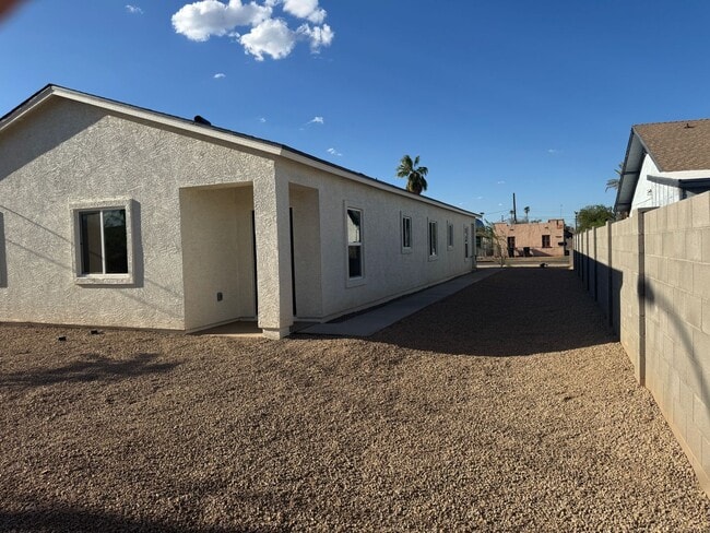 1515 W McKinley St Unit 2
