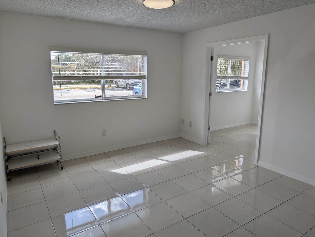 Photo - 3650 N 56th Ave