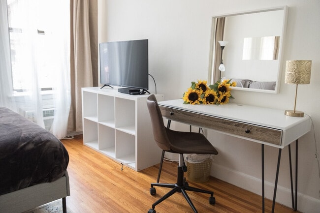 Photo - 346 E 76th St Unidad ID1032005P