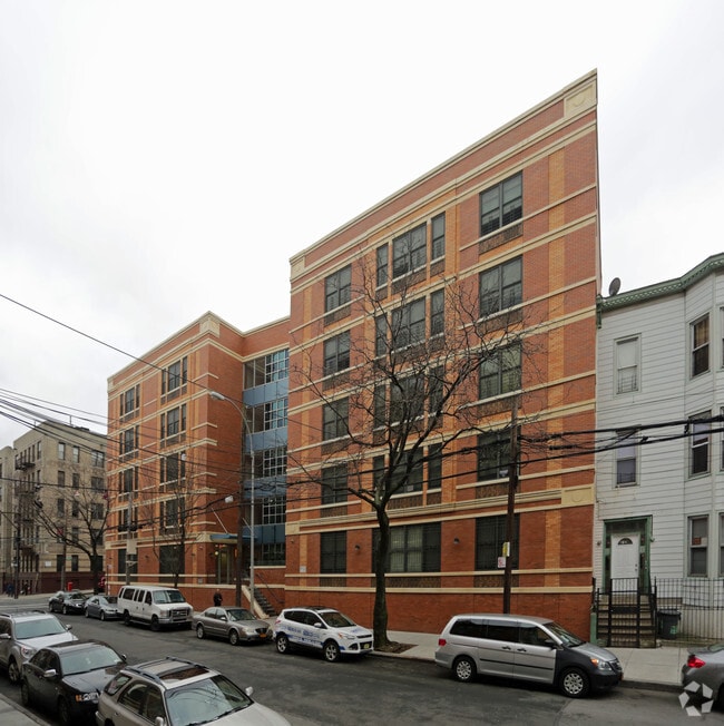 Photo - The Lenniger Residences