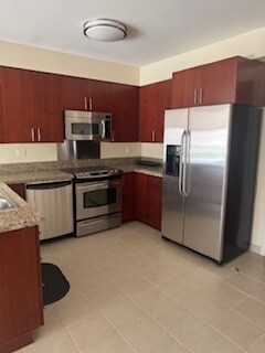 909 Kapiolani Blvd
