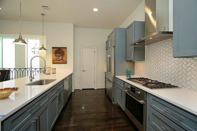 Photo - 1810 Oakdale St