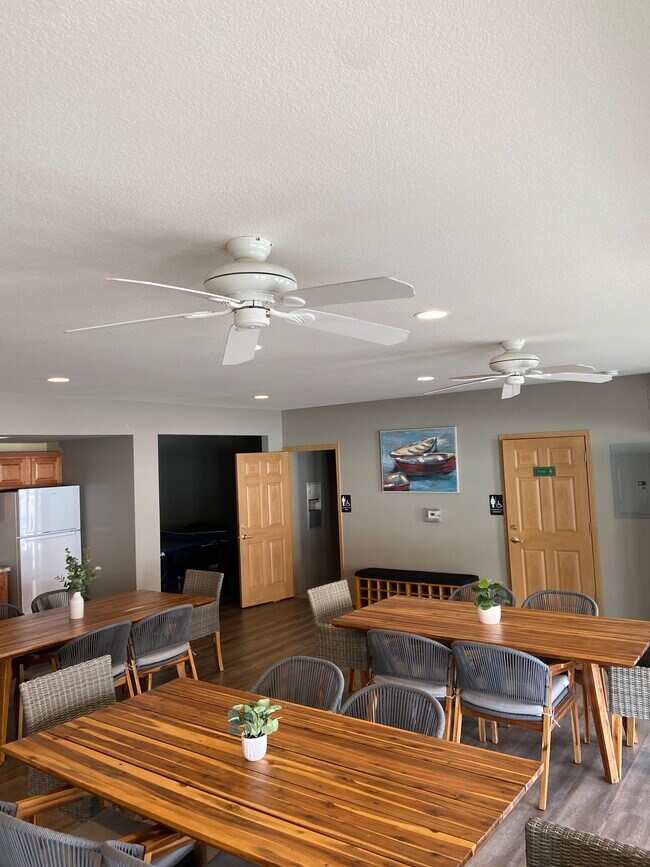 Hawks Ridge Apartments
