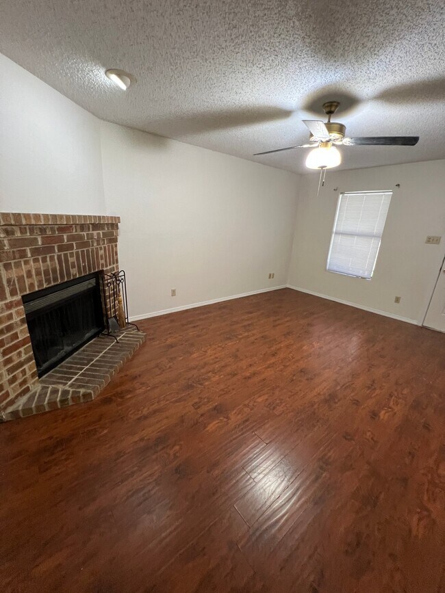 Photo - 624-630-630 Wolftrap Dr Unit 626