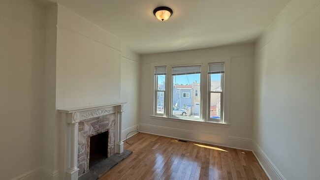 Photo - Epic REA - Expansive 2BD/ 1BA with Huge Garage in the Outer Mission