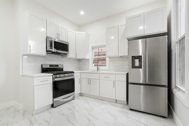 Photo - 1102 Central Ave Unit 1